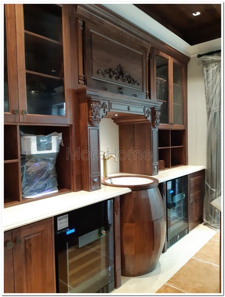 TỦ BẾP TẦN CỔ ĐIỂN GỖ ÓC CHÓ - TB01 